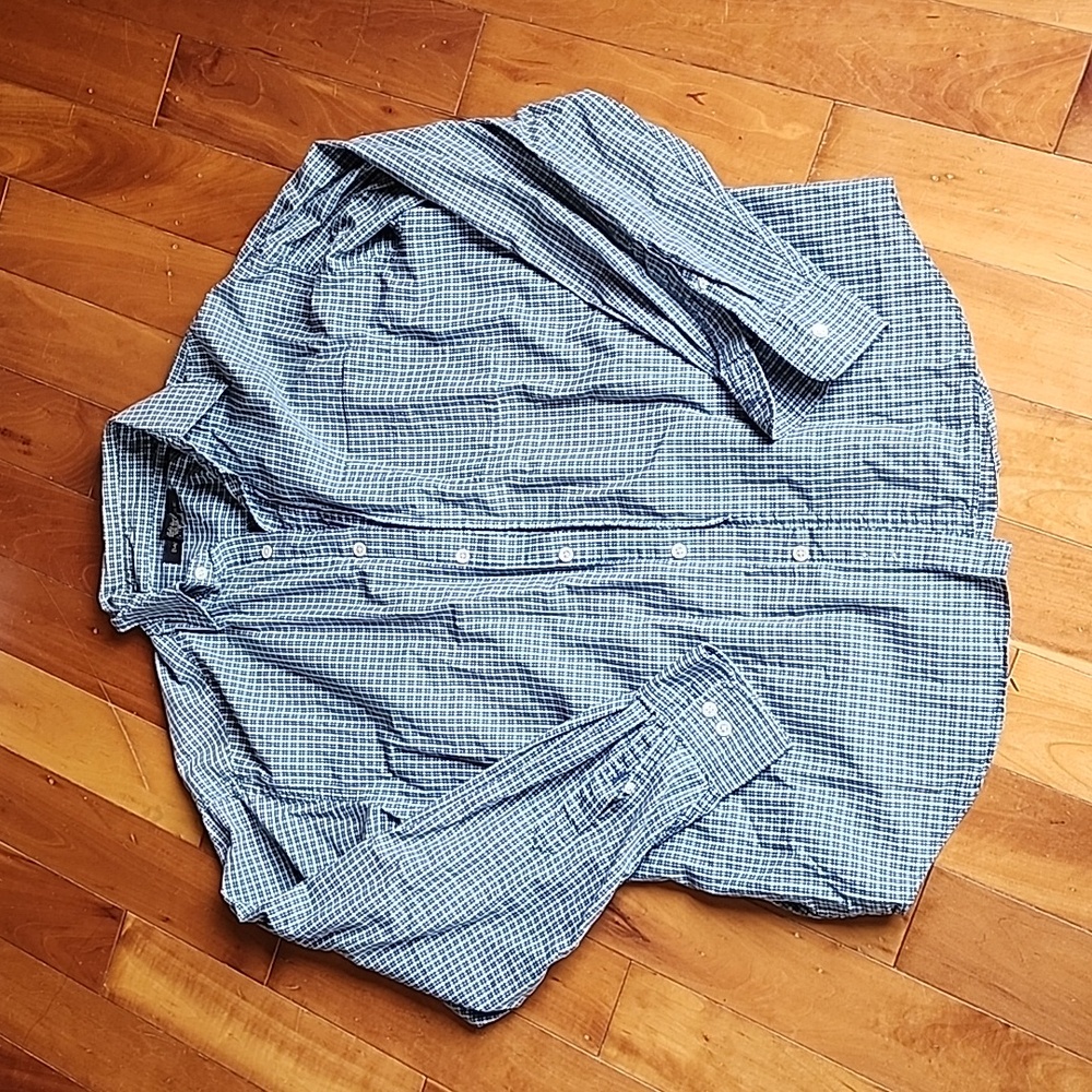 BR Men's collared shirt size medium